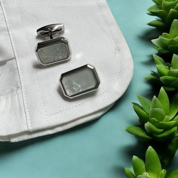 Shimmering Mother of Pearl Silver Cufflinks - Picture 11 of 15